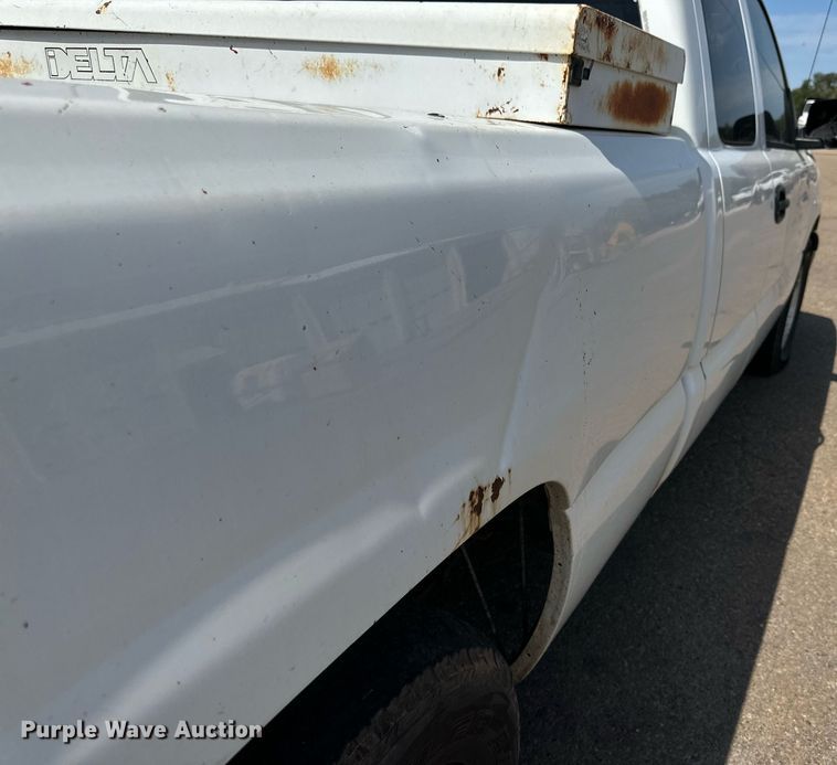 image for item DN4716 2004 Chevrolet Silverado 1500  Ext. Cab pickup truck