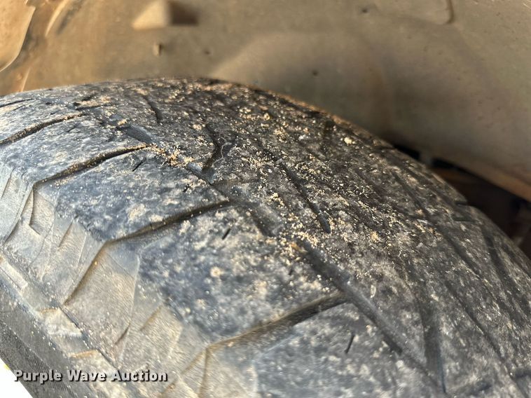 image for item DN4716 2004 Chevrolet Silverado 1500  Ext. Cab pickup truck