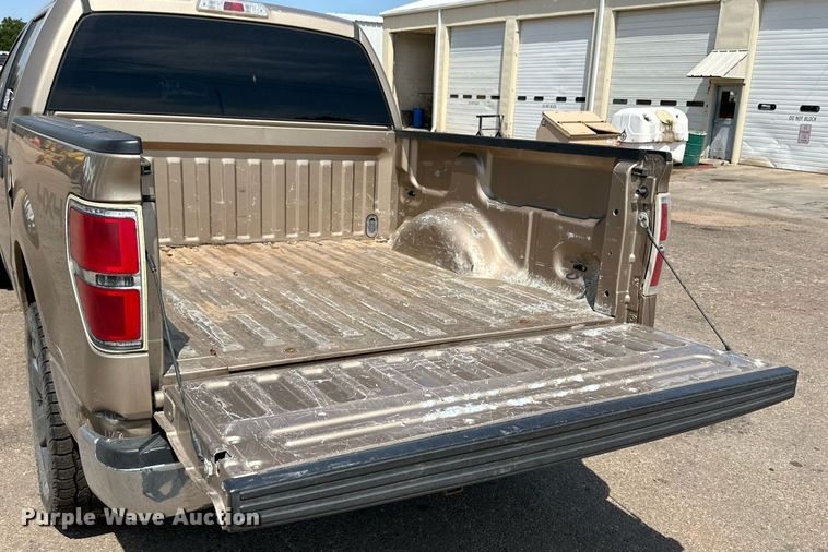 image for item DN4717 2013 Ford F150  SuperCrew pickup truck