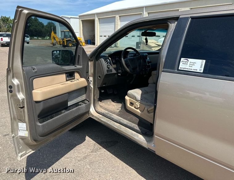 image for item DN4717 2013 Ford F150  SuperCrew pickup truck