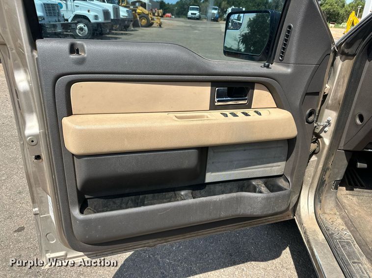 image for item DN4717 2013 Ford F150  SuperCrew pickup truck