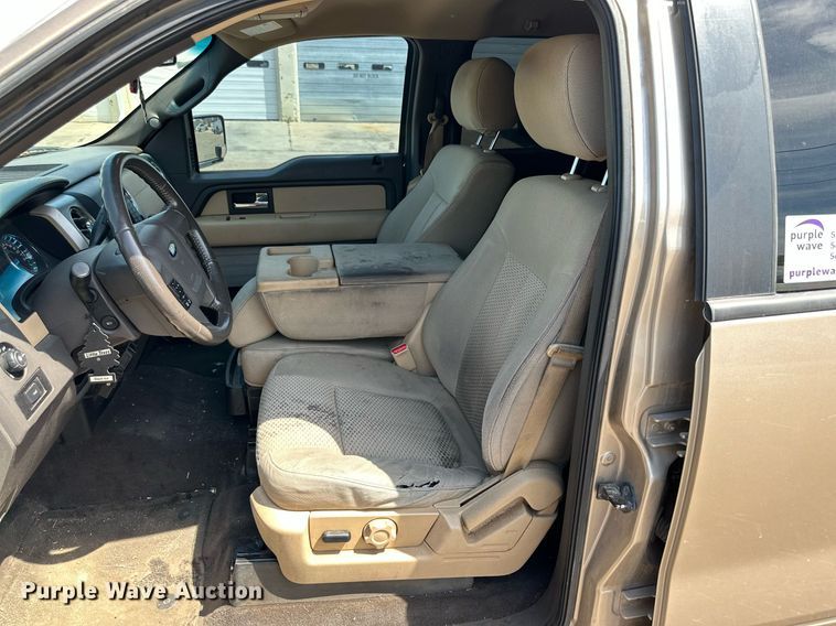 image for item DN4717 2013 Ford F150  SuperCrew pickup truck