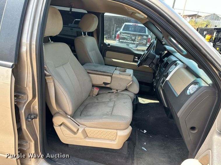 image for item DN4717 2013 Ford F150  SuperCrew pickup truck