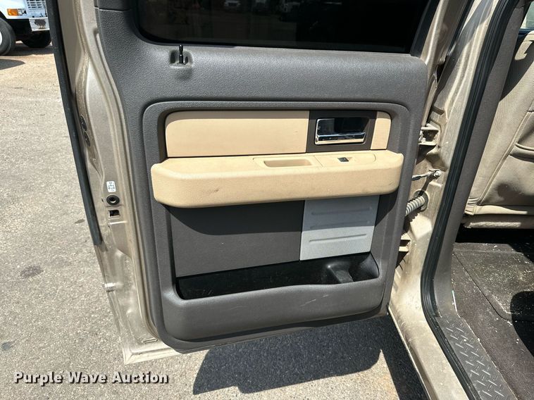 image for item DN4717 2013 Ford F150  SuperCrew pickup truck