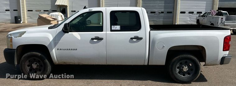 image for item DN4718 2009 Chevrolet Silverado 1500  Crew Cab pickup truck