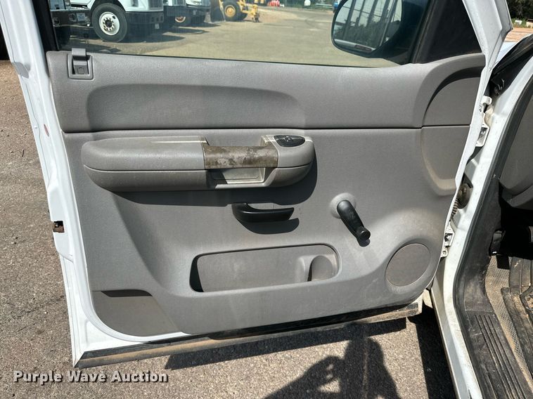 image for item DN4718 2009 Chevrolet Silverado 1500  Crew Cab pickup truck