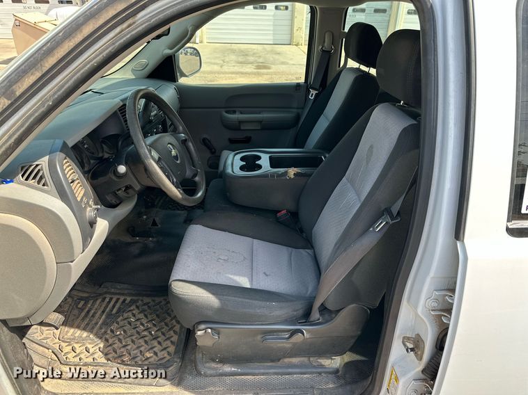 image for item DN4718 2009 Chevrolet Silverado 1500  Crew Cab pickup truck