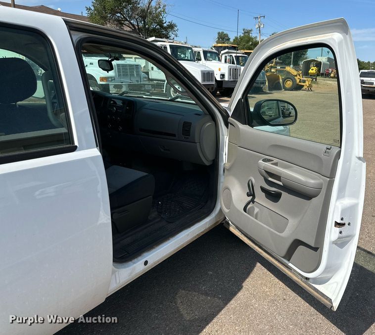 image for item DN4718 2009 Chevrolet Silverado 1500  Crew Cab pickup truck