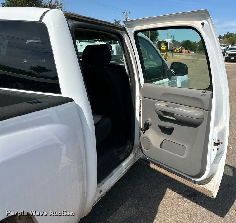 image for item DN4718 2009 Chevrolet Silverado 1500  Crew Cab pickup truck