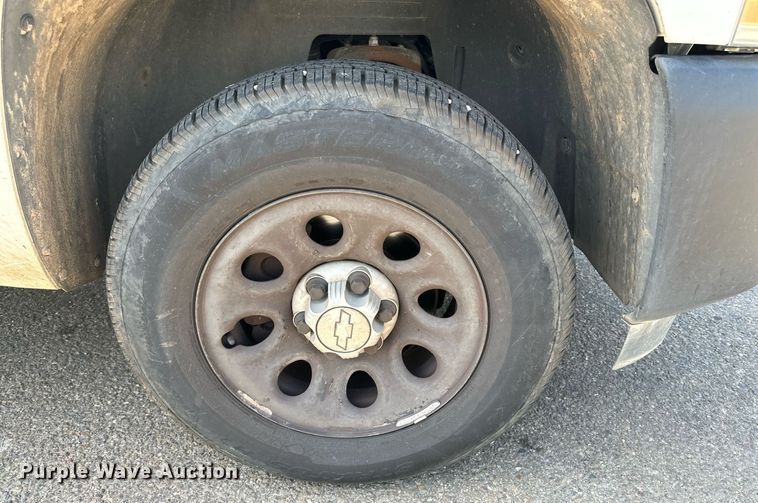 image for item DN4718 2009 Chevrolet Silverado 1500  Crew Cab pickup truck