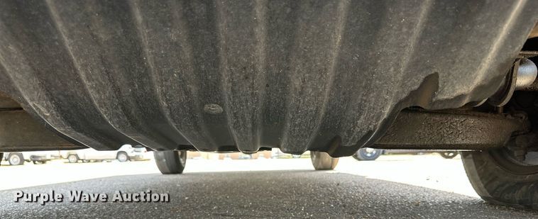 image for item DN4719 2000 GMC Sierra 2500 HD  utility bed pickup truck