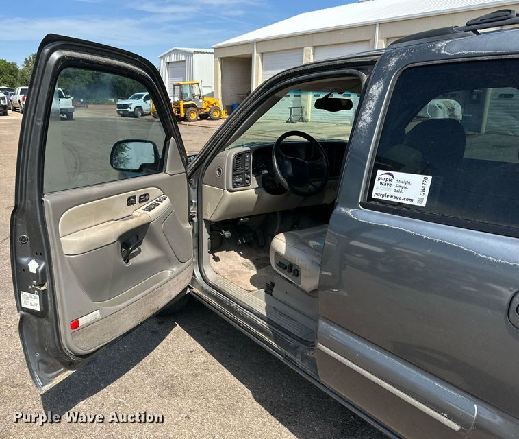 image for item DN4720 2000 Chevrolet Tahoe  SUV