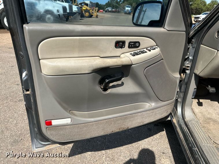 image for item DN4720 2000 Chevrolet Tahoe  SUV