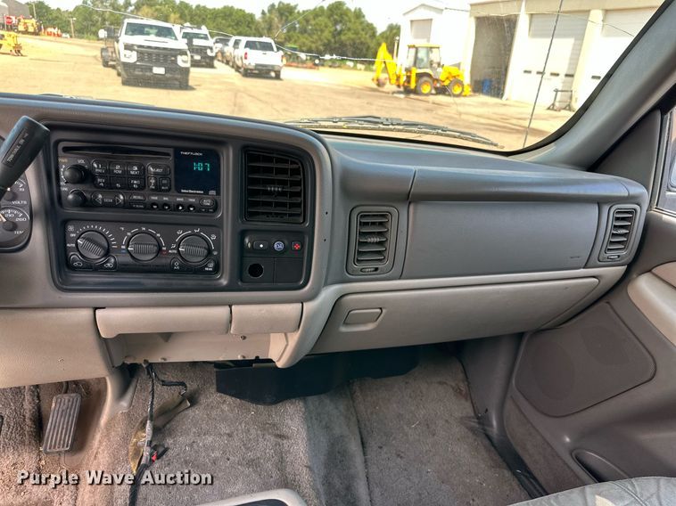 image for item DN4720 2000 Chevrolet Tahoe  SUV