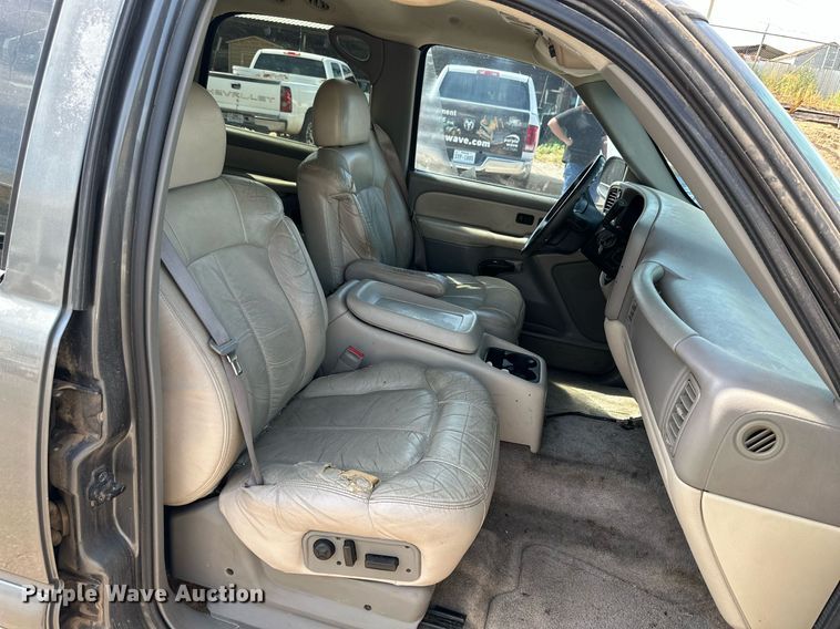 image for item DN4720 2000 Chevrolet Tahoe  SUV