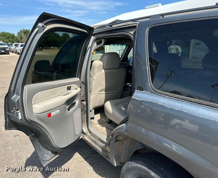 image for item DN4720 2000 Chevrolet Tahoe  SUV