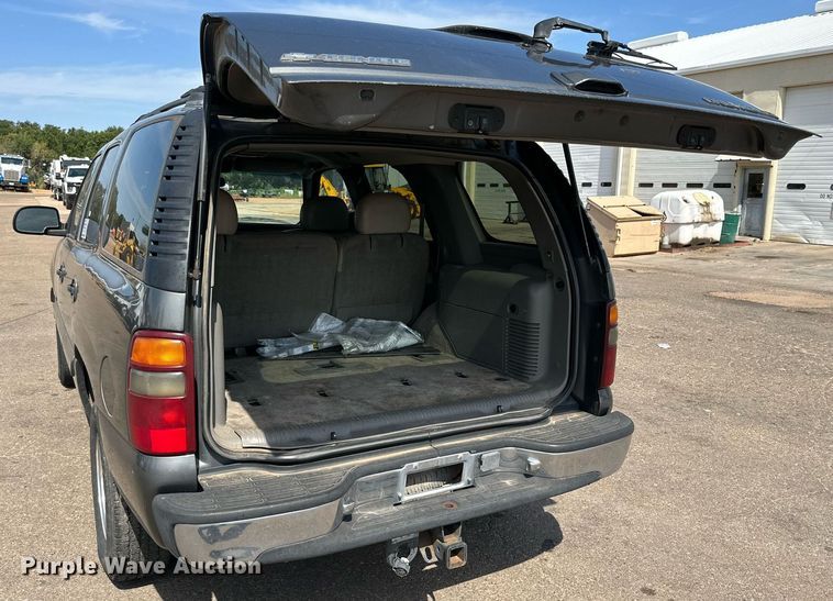 image for item DN4720 2000 Chevrolet Tahoe  SUV