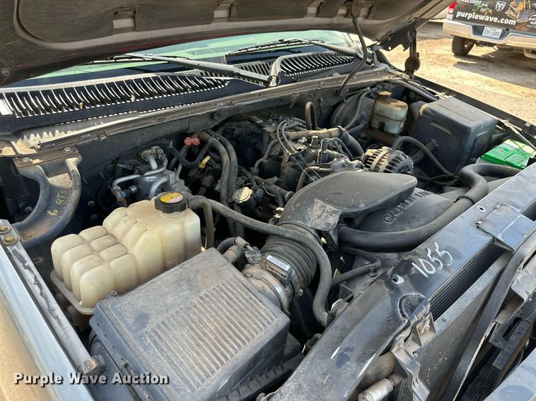 image for item DN4720 2000 Chevrolet Tahoe  SUV