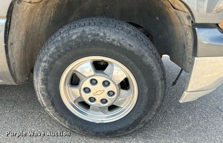 image for item DN4720 2000 Chevrolet Tahoe  SUV