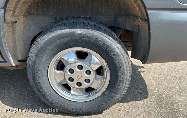 image for item DN4720 2000 Chevrolet Tahoe  SUV