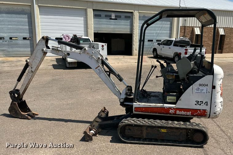 image for item DN4721 2011 Bobcat 324  mini excavator
