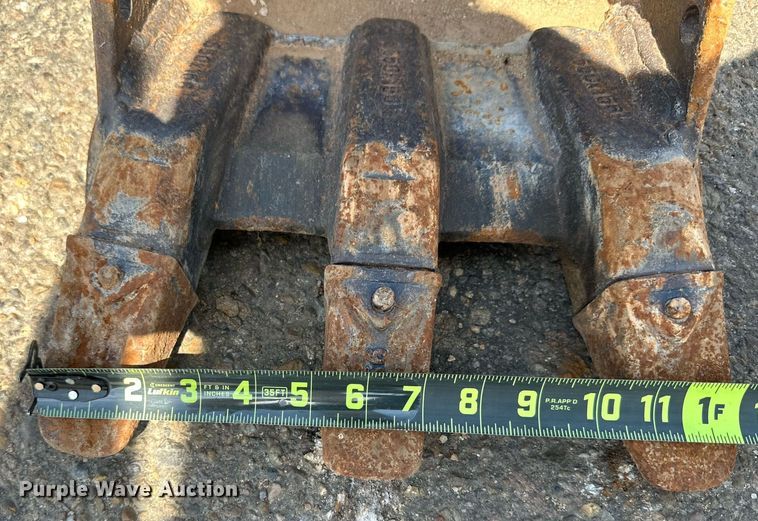 image for item DN4721 2011 Bobcat 324  mini excavator