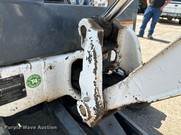 image for item DN4721 2011 Bobcat 324  mini excavator