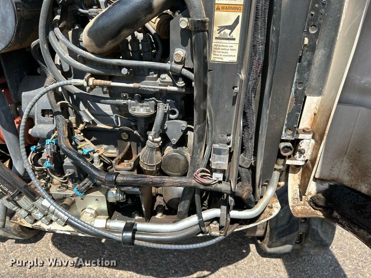 image for item DN4721 2011 Bobcat 324  mini excavator