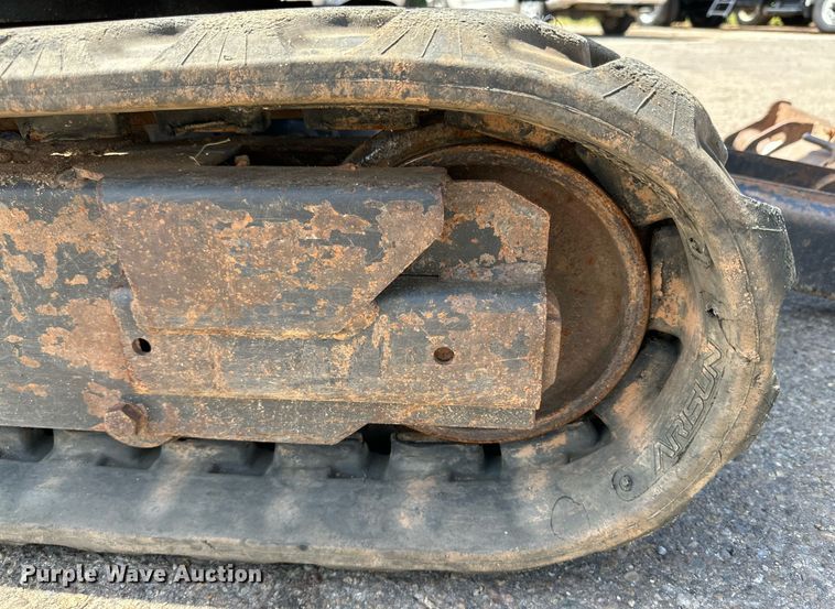 image for item DN4721 2011 Bobcat 324  mini excavator