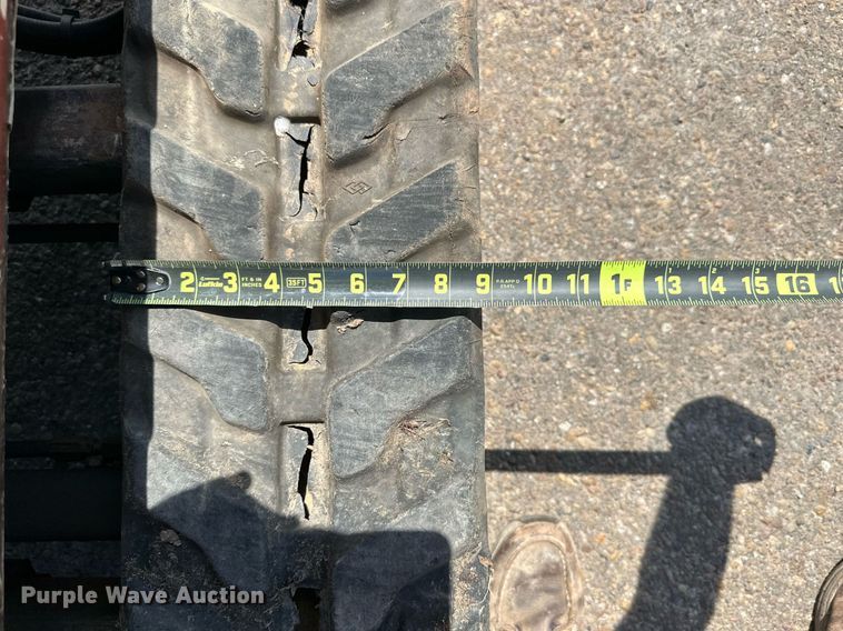 image for item DN4721 2011 Bobcat 324  mini excavator