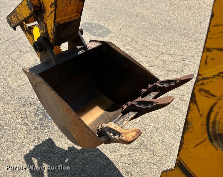 image for item DN4722 1997 JCB 210S  backhoe