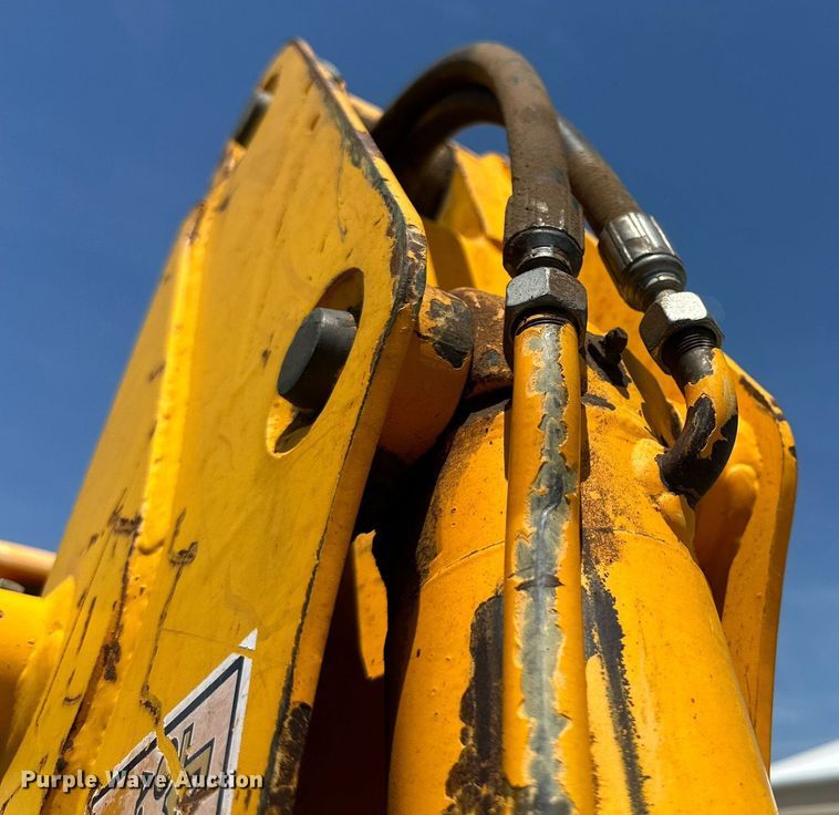 image for item DN4722 1997 JCB 210S  backhoe