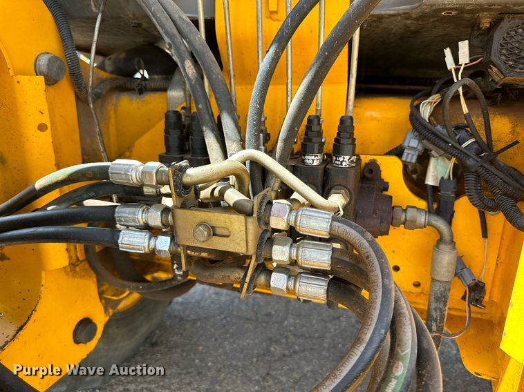 image for item DN4722 1997 JCB 210S  backhoe