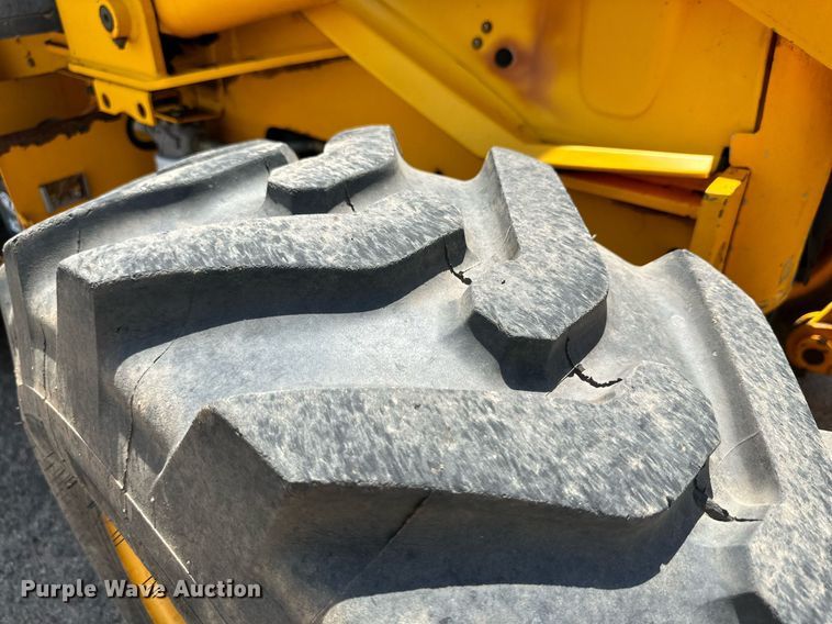 image for item DN4722 1997 JCB 210S  backhoe