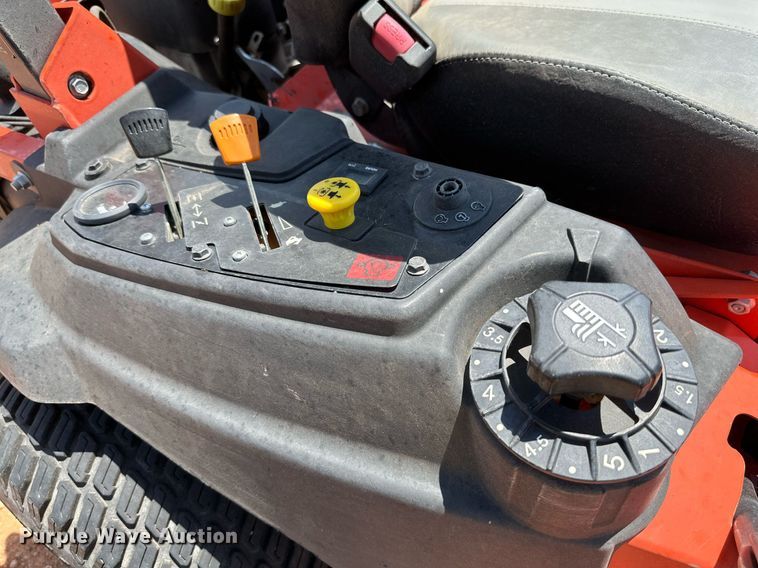 image for item DN4726 Kubota Z725KH  ZTR lawn mower