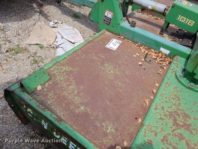 image for item DN8524 John Deere 1018  rotary mower