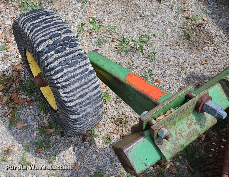 image for item DN8524 John Deere 1018  rotary mower