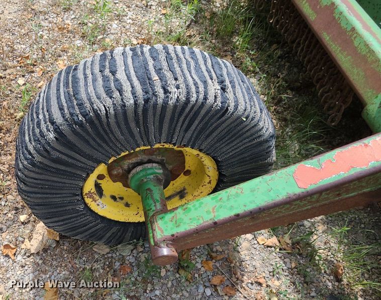 image for item DN8524 John Deere 1018  rotary mower