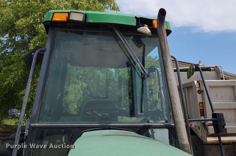 image for item DN8525 1997 John Deere 5500  MFWD tractor