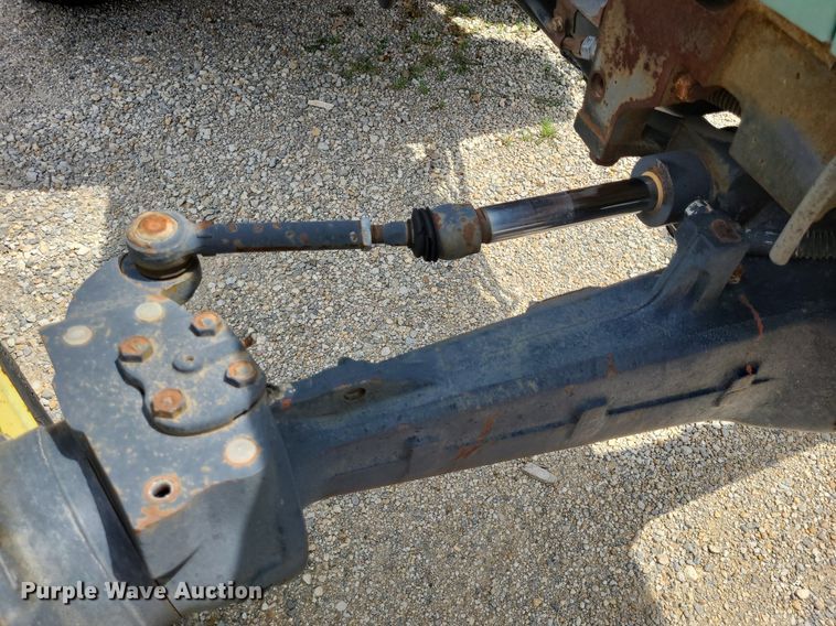 image for item DN8525 1997 John Deere 5500  MFWD tractor