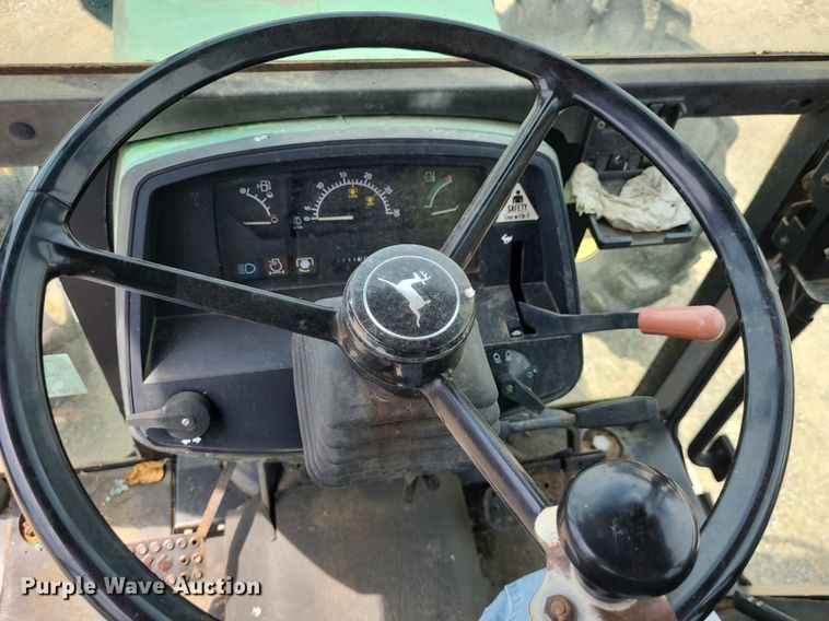 image for item DN8525 1997 John Deere 5500  MFWD tractor