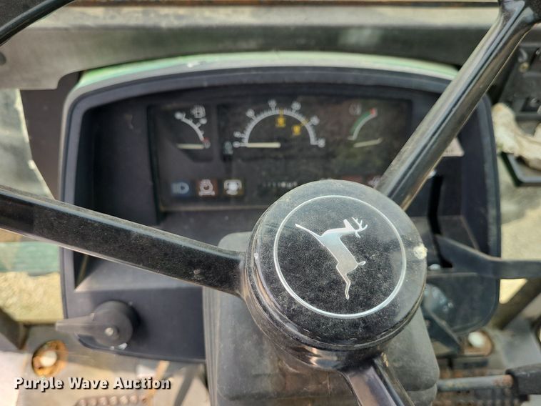 image for item DN8525 1997 John Deere 5500  MFWD tractor
