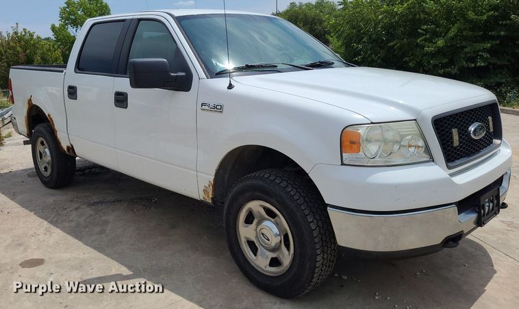 image for item DN8527 2005 Ford F150 XL  SuperCrew pickup truck