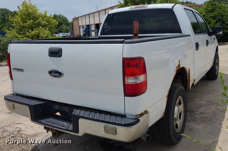 image for item DN8527 2005 Ford F150 XL  SuperCrew pickup truck