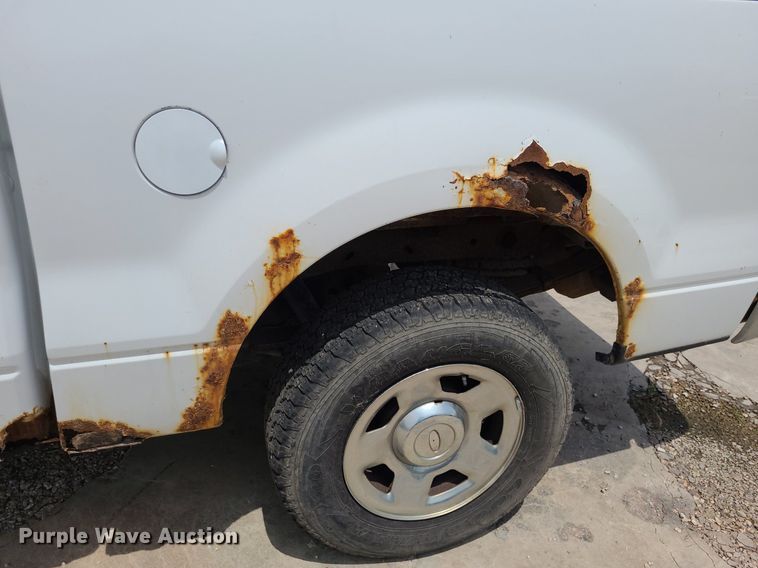 image for item DN8527 2005 Ford F150 XL  SuperCrew pickup truck