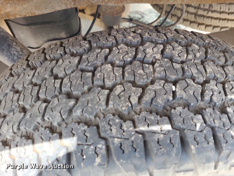 image for item DN8527 2005 Ford F150 XL  SuperCrew pickup truck