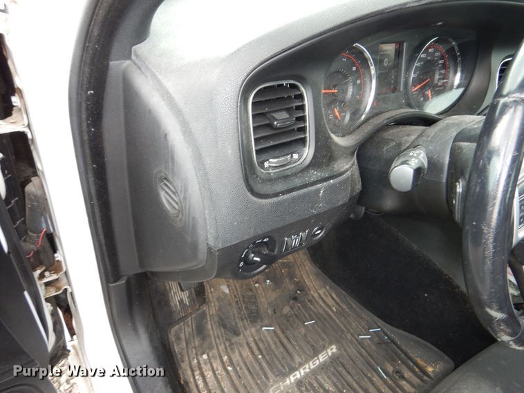 image for item DN8552 2013 Dodge  Charger Police