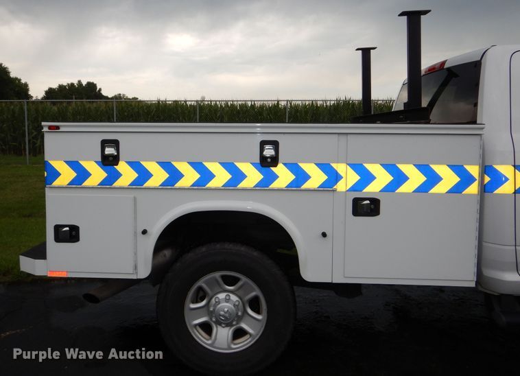 image for item DN8555 2018 Dodge Ram 2500 HD  Crew Cab utility bed pickup truck