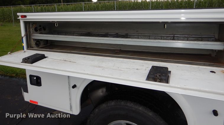 image for item DN8555 2018 Dodge Ram 2500 HD  Crew Cab utility bed pickup truck