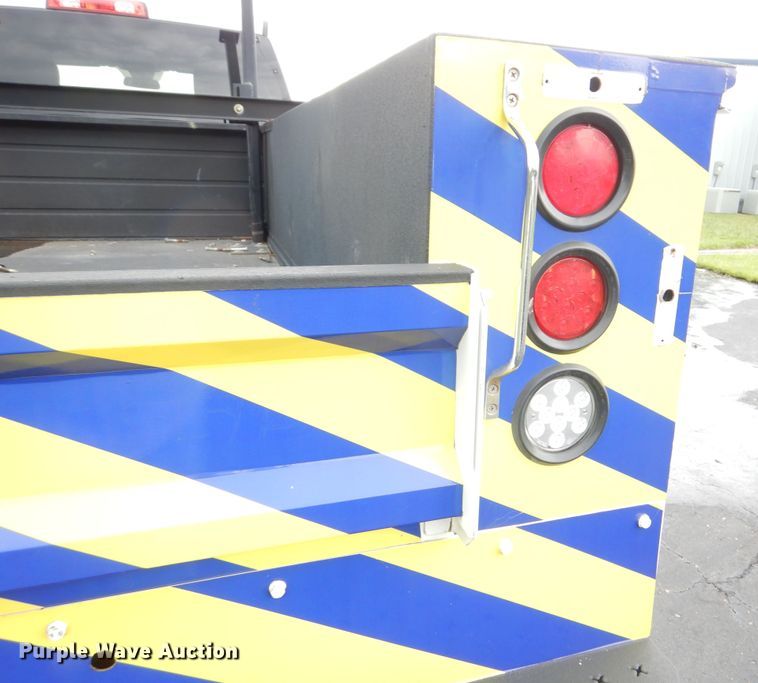 image for item DN8555 2018 Dodge Ram 2500 HD  Crew Cab utility bed pickup truck